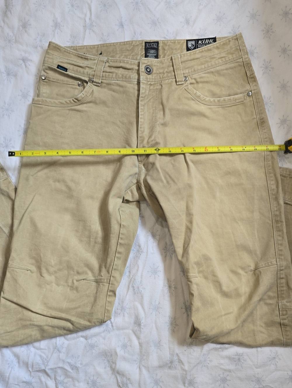 Kuhl Men's Light Tan Chinos - Five-Pocket Workwear Style